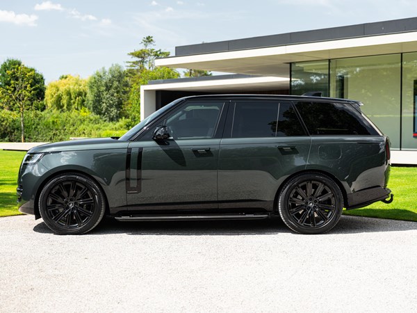 RANGE ROVER P460E AUTOBIOGRAPHY